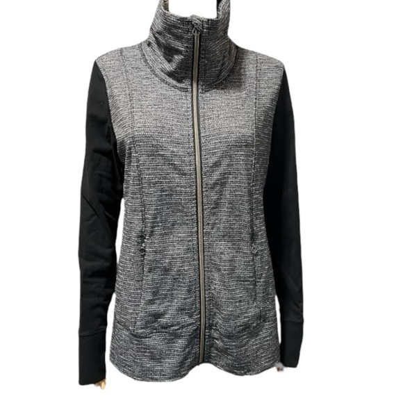 Lululemon Athletica Daily Yoga Black/Gray Coco Pique Jacket Size 8 - Picture 3 of 11